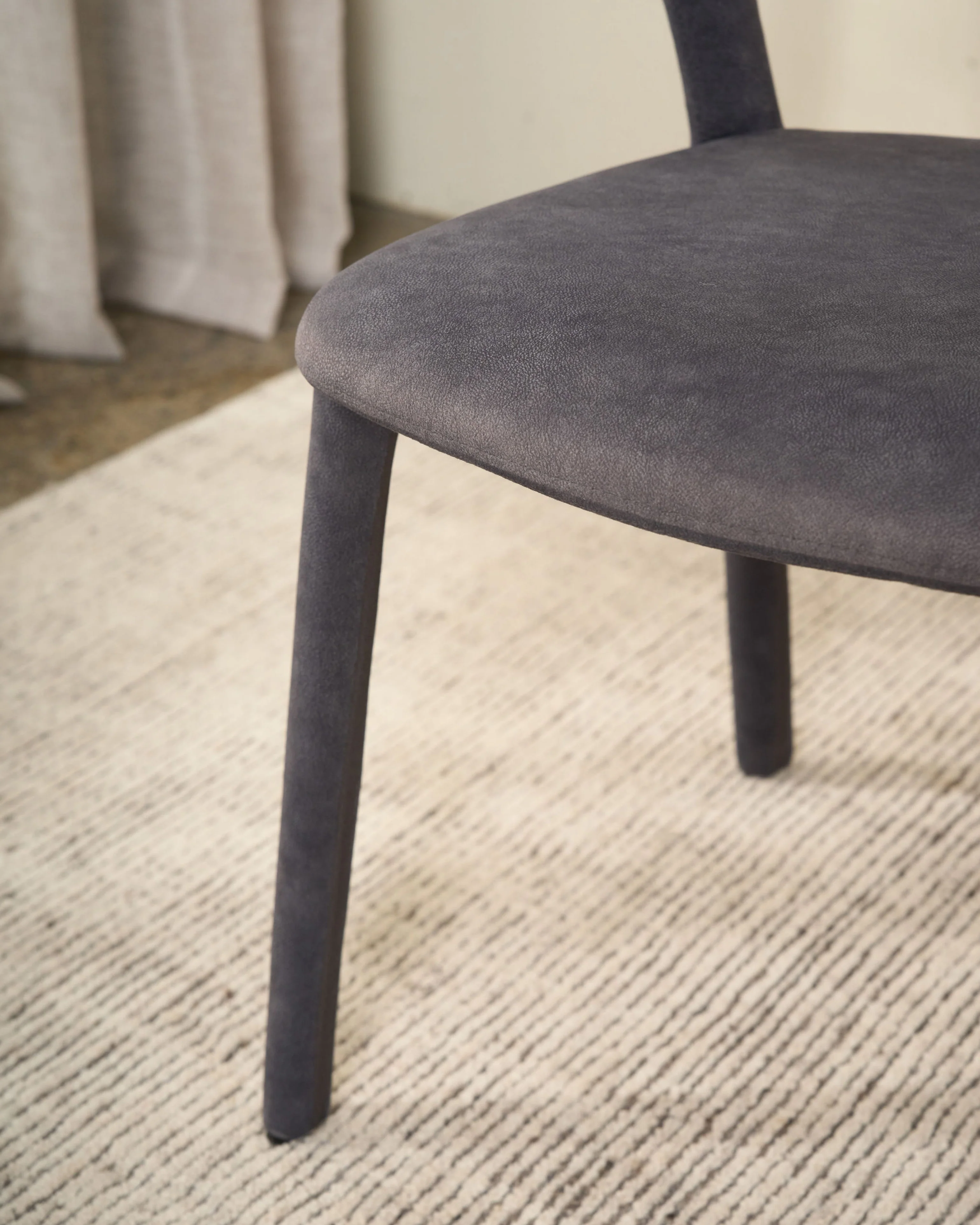 Beu Chair - Image 4