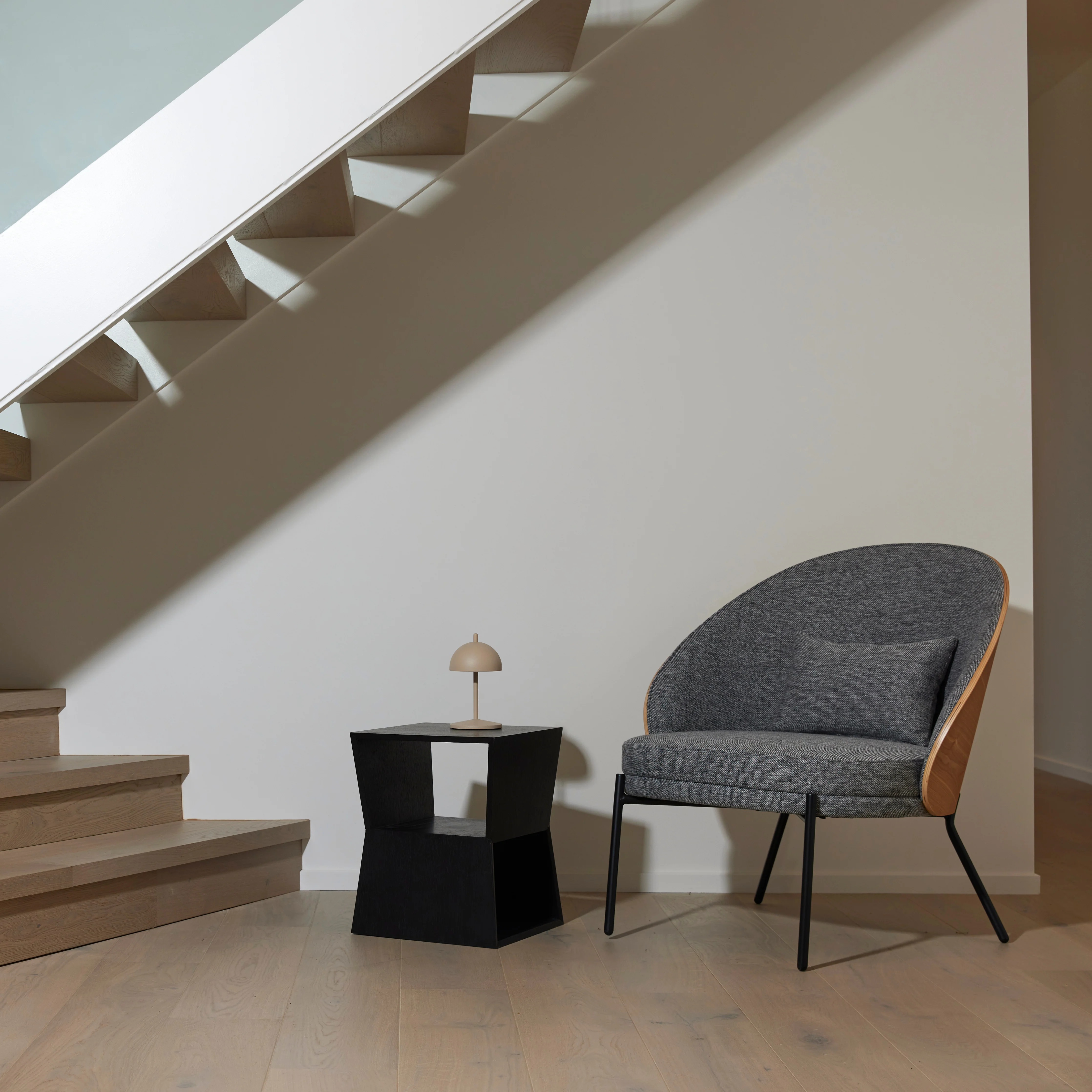 Eric Table Lamp - Image 3