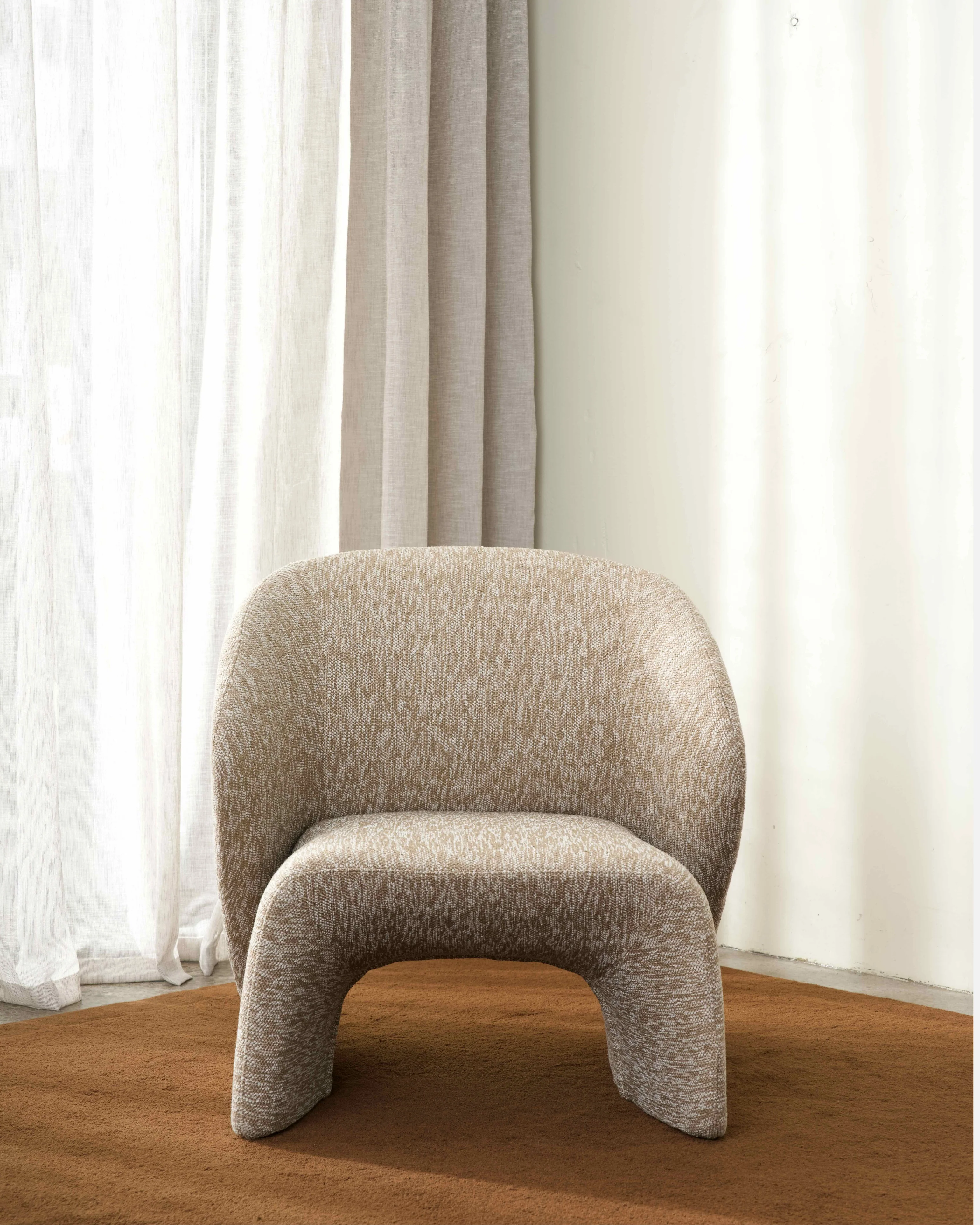 Halo Chair - Image 3