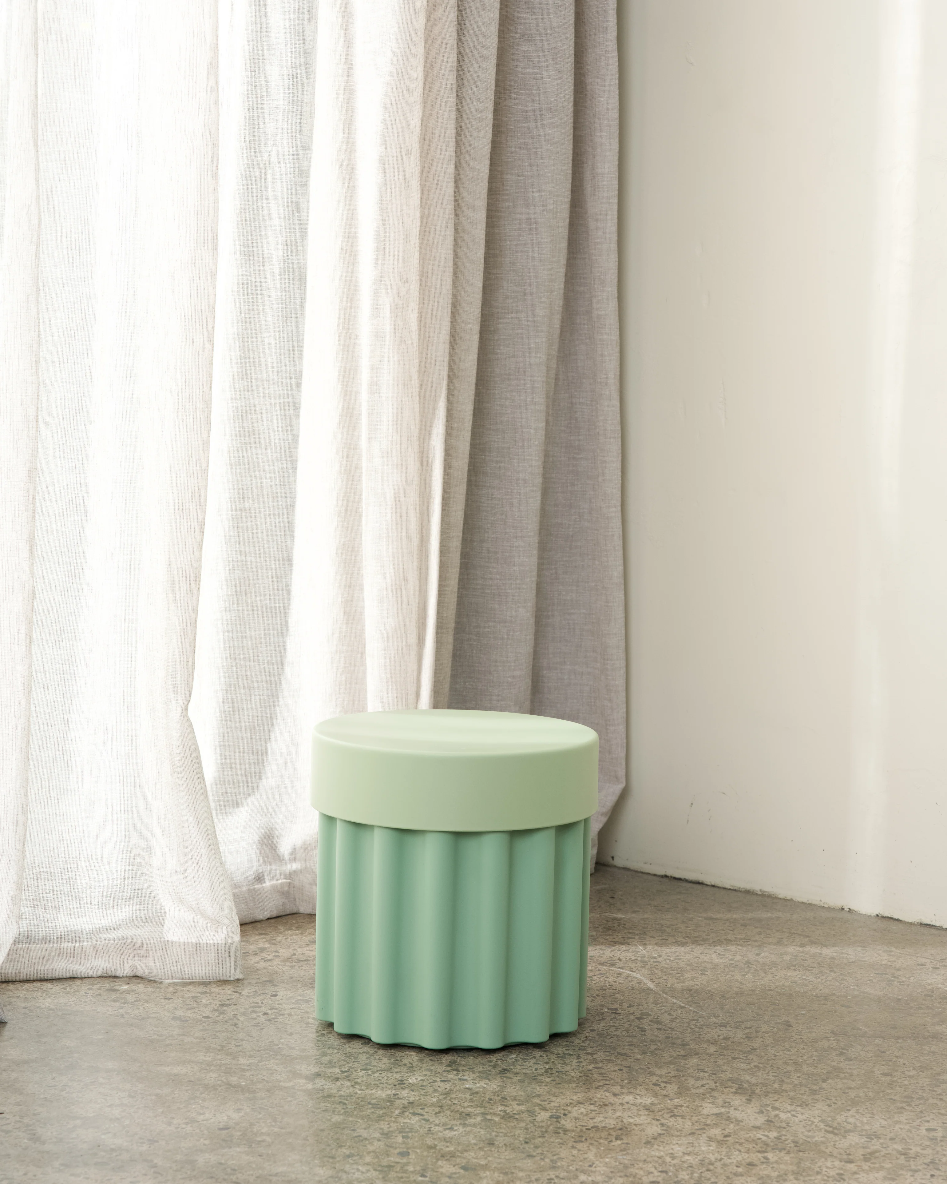 Harry Stool - Image 7