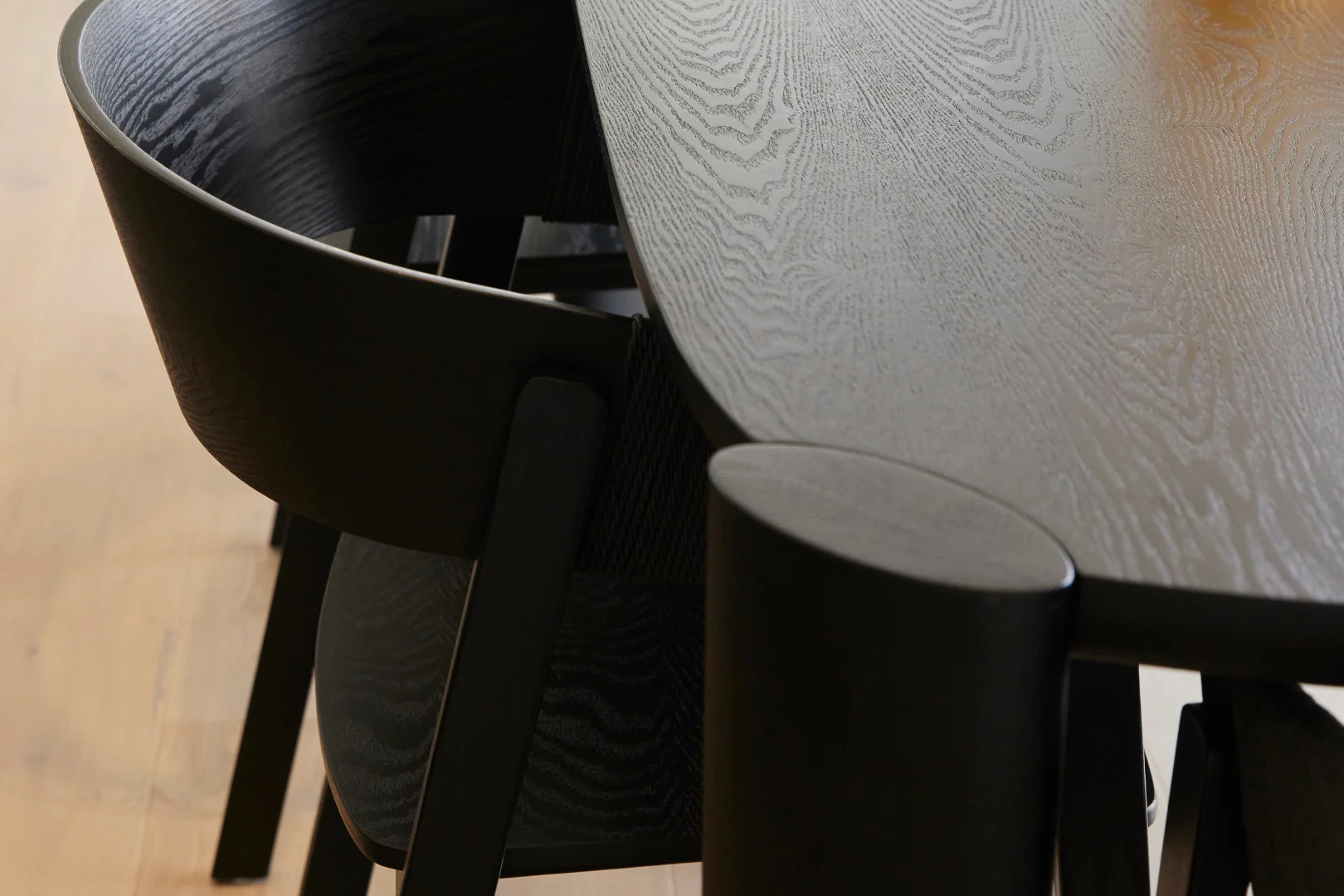 Kahn Table - Image 3