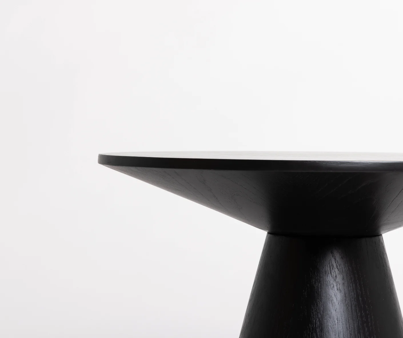 Niche Side Table - Image 4