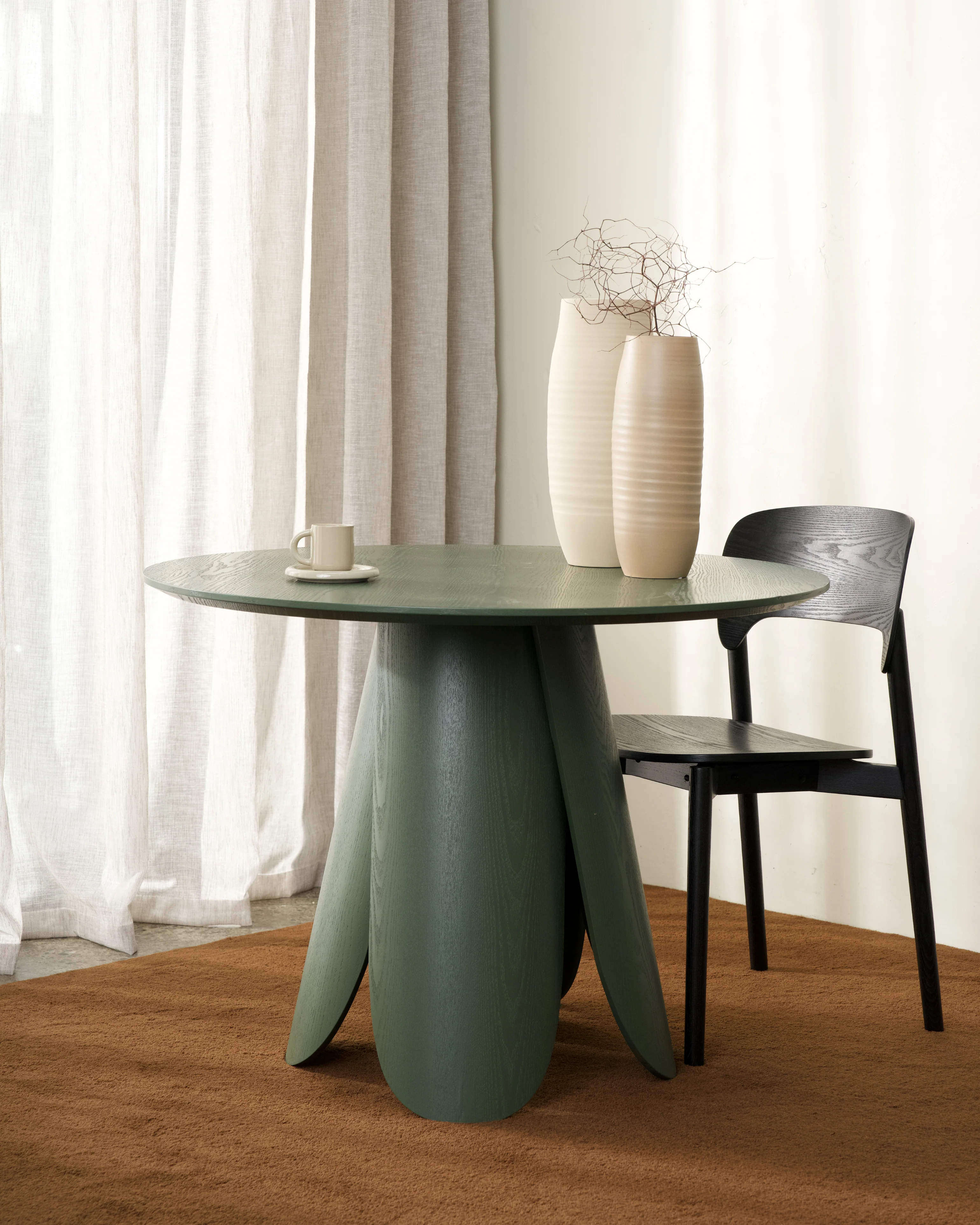 Otte Dining Table - Image 6