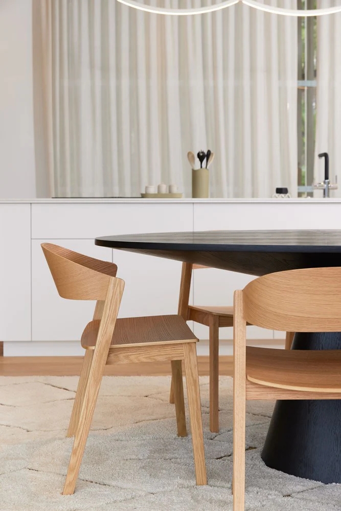 Read Dining Chair - Image 3