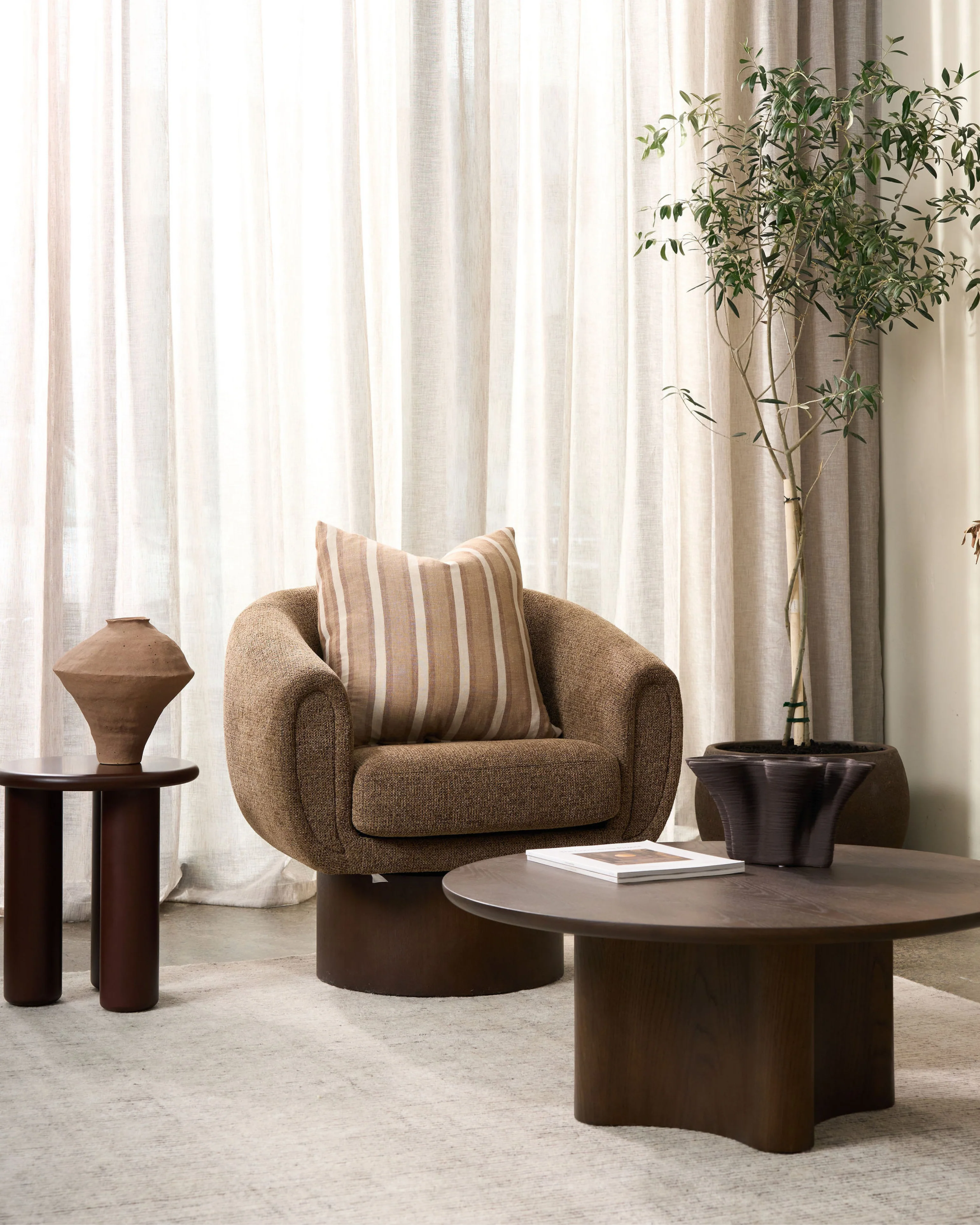 Sol Side Table - Image 10
