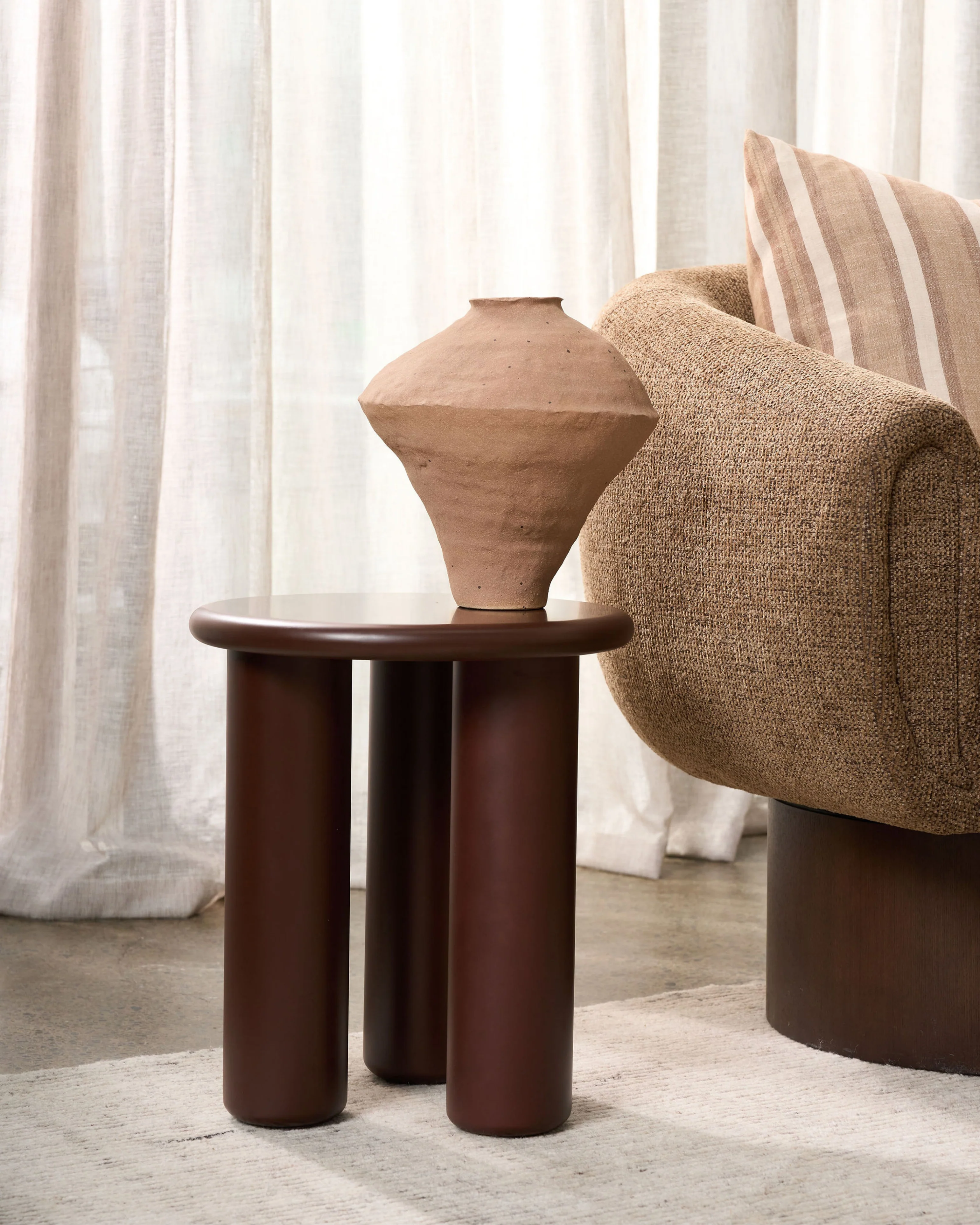Sol Side Table - Image 11