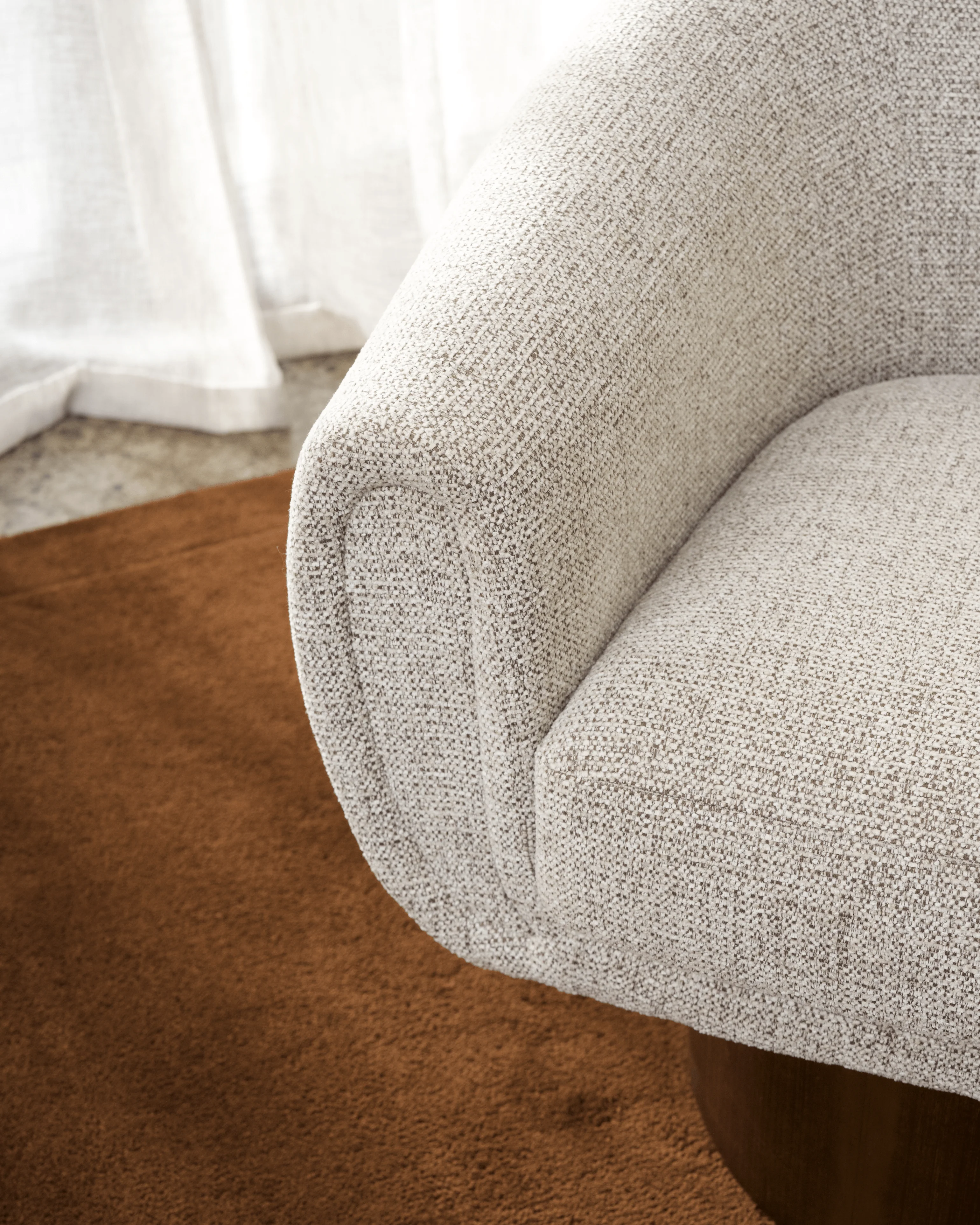 Theo Swivel Chair - Image 5