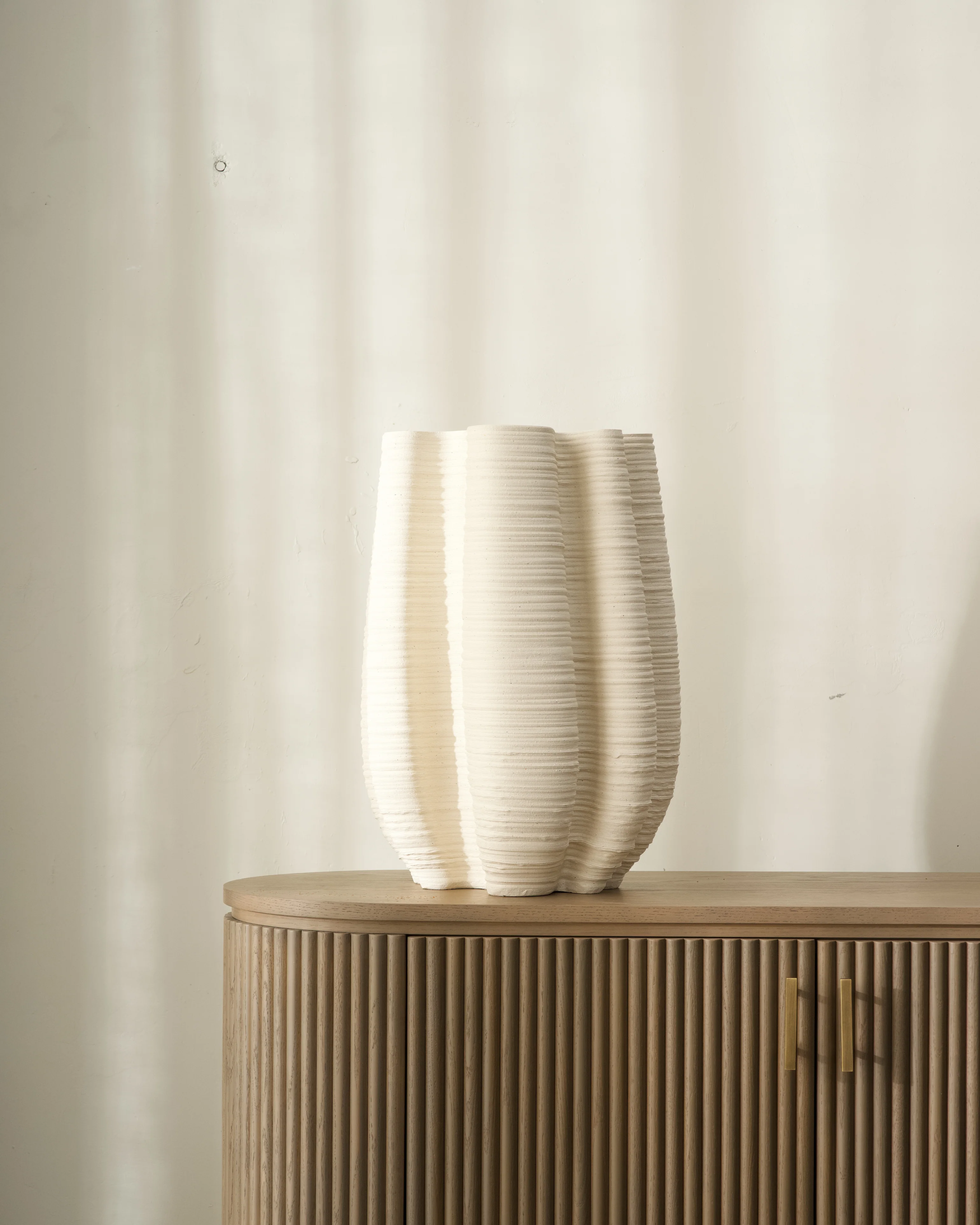 Toga Vase - Image 8