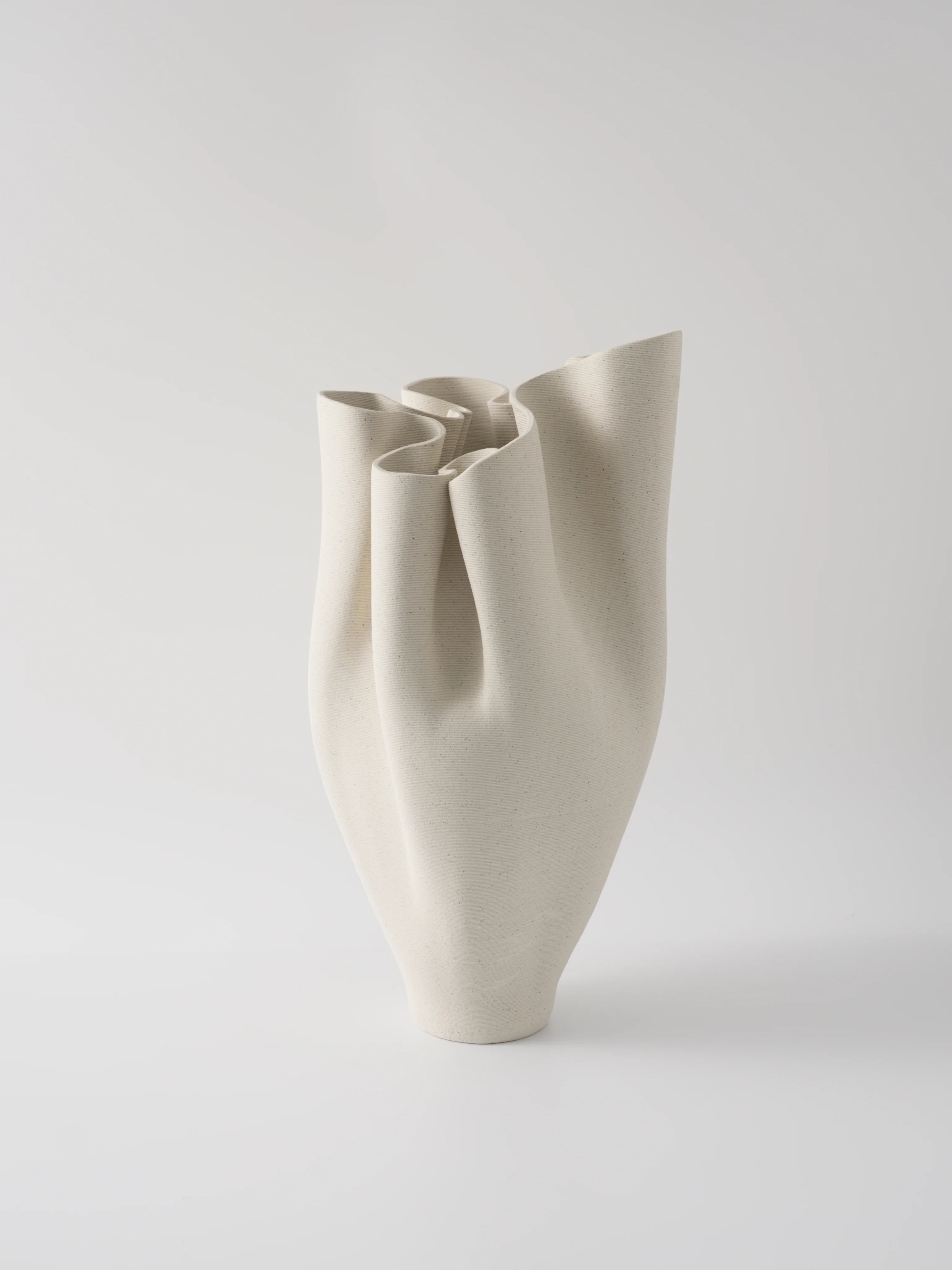Walker Vase - Image 11